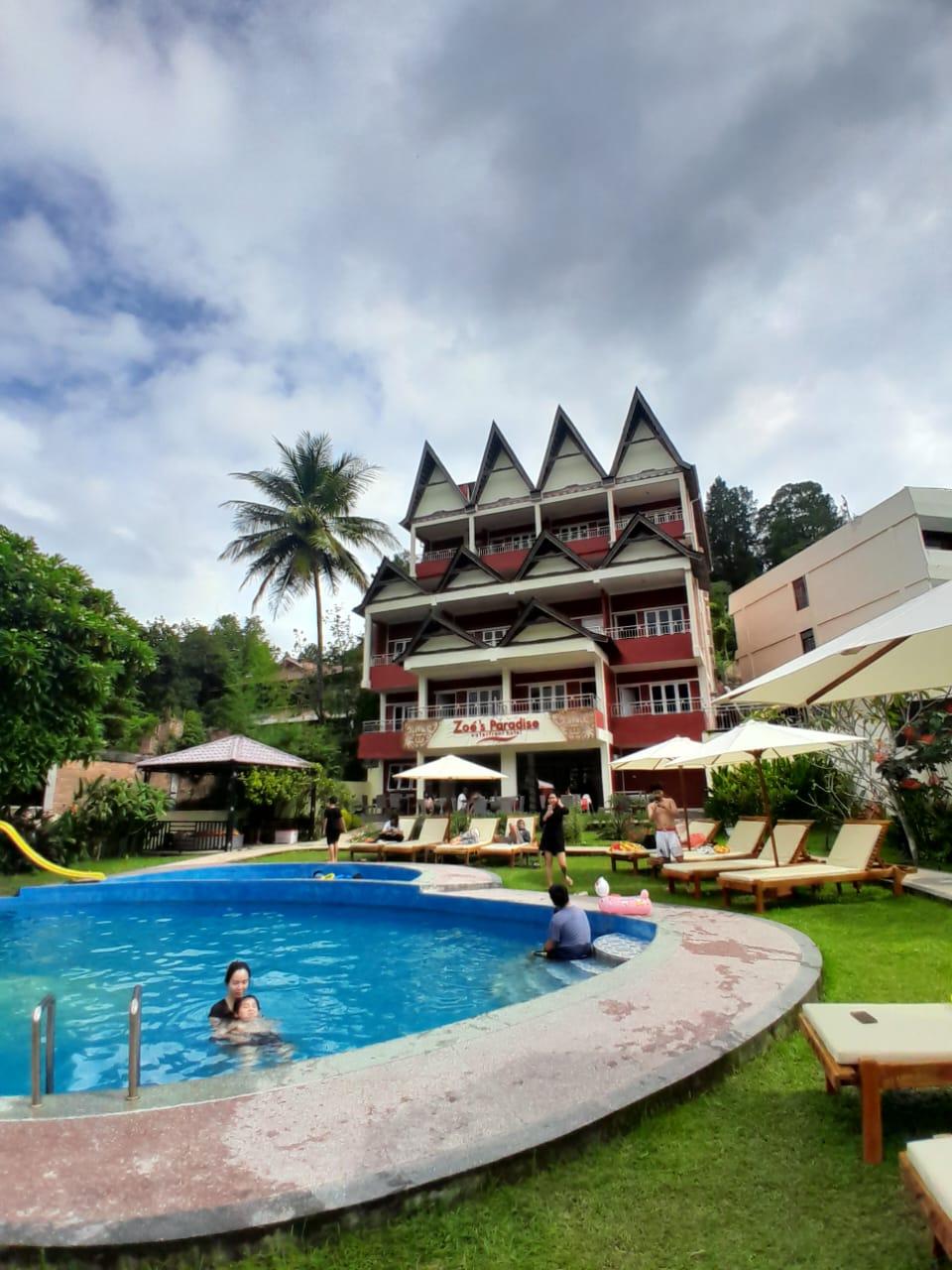 Cover Image for Zoé's Paradise Waterfront Hotel