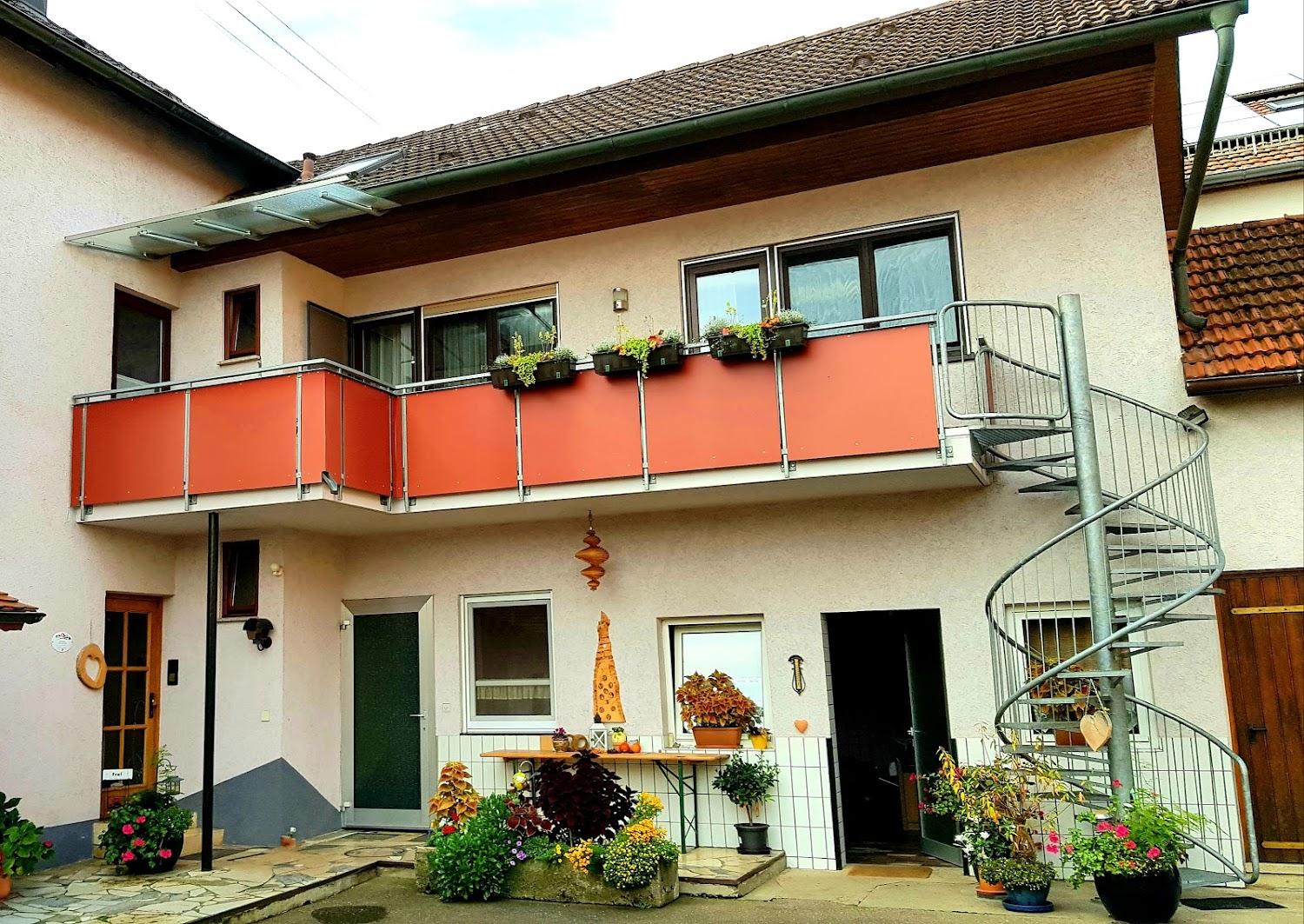 Cover Image for Gästezimmer / Ferienwohnung Weiß