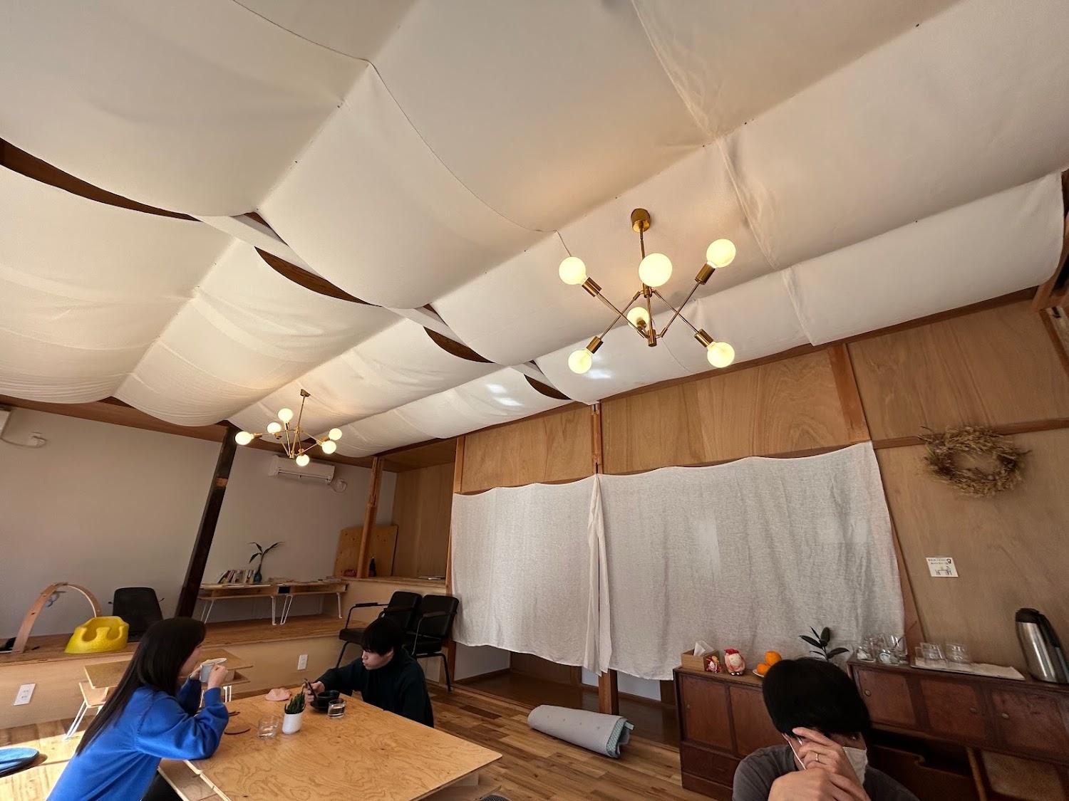 Cover Image for すみんこcafe / 湊庵 赤橙 -so-an sekito-