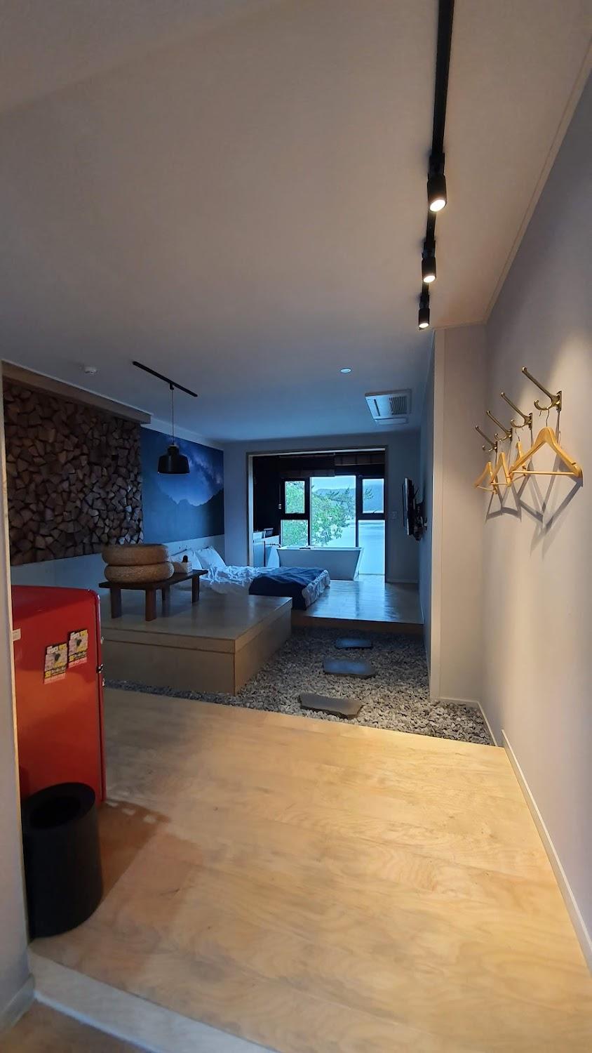 Cover Image for 글로우펜션