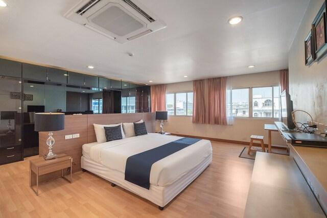 Cover Image for Beyond Suite Rama8