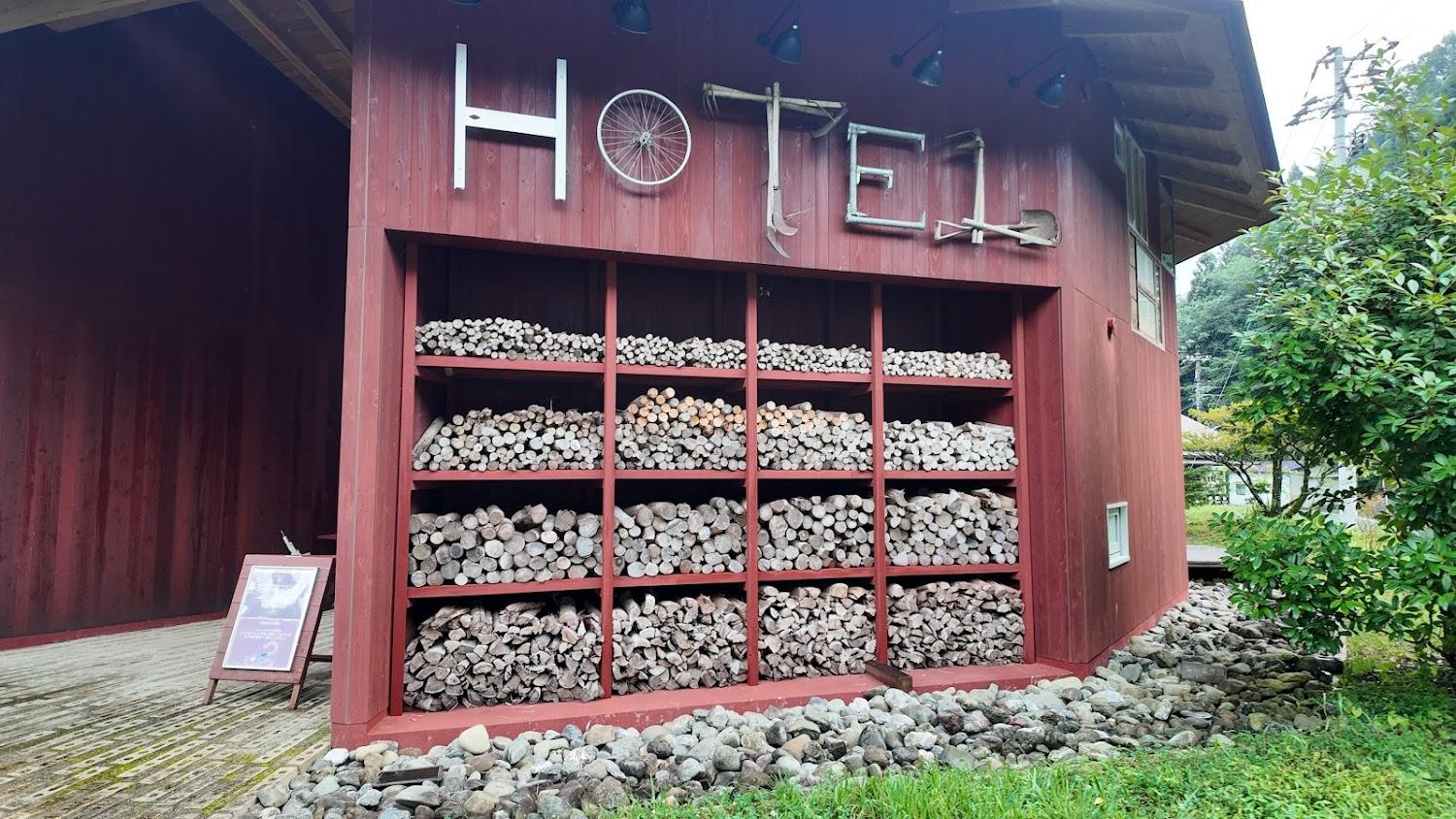 Cover Image for Zero-Waste Hotel WHY