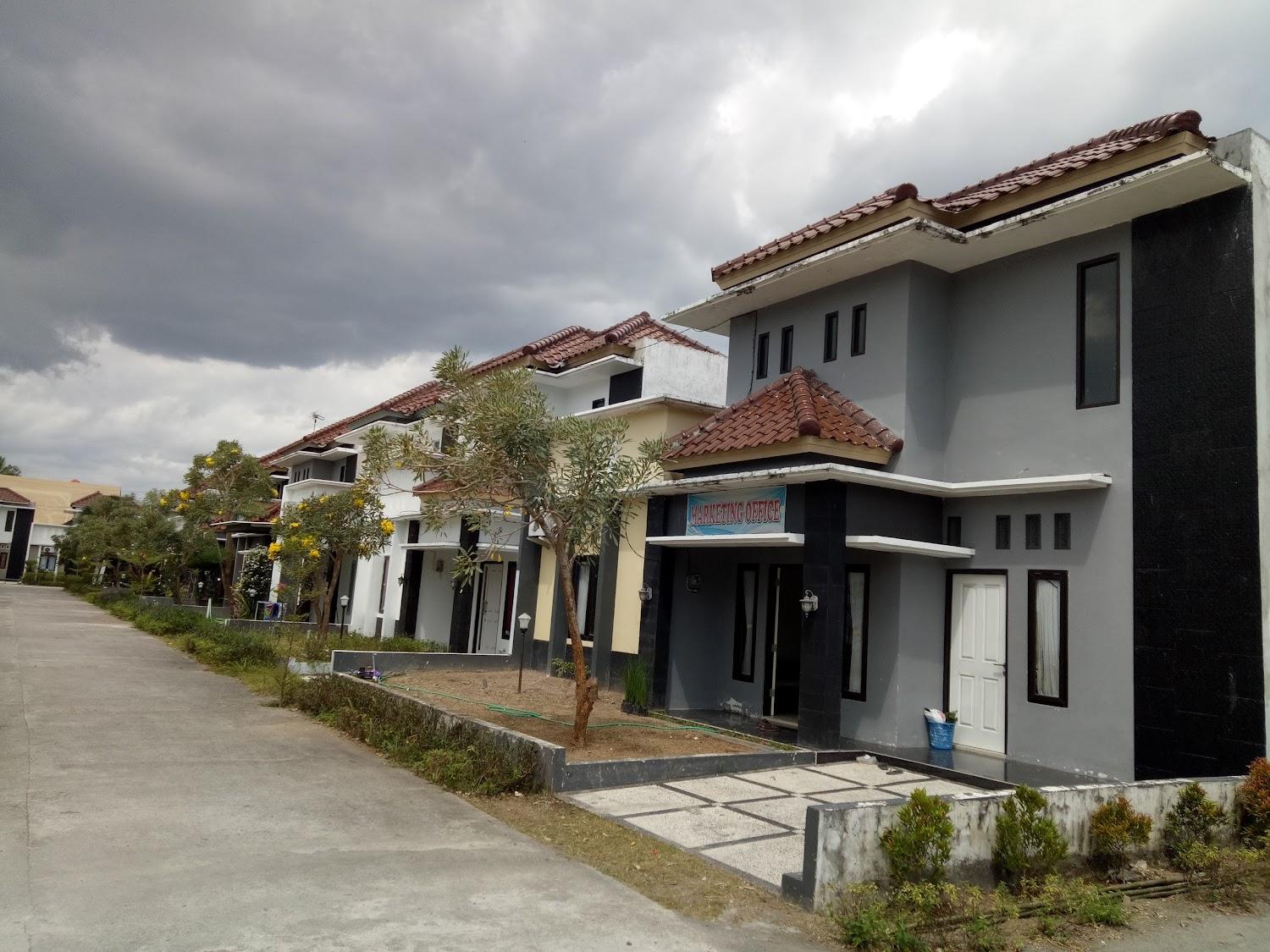 Cover Image for OYO 2284 Grand Villa Meninting