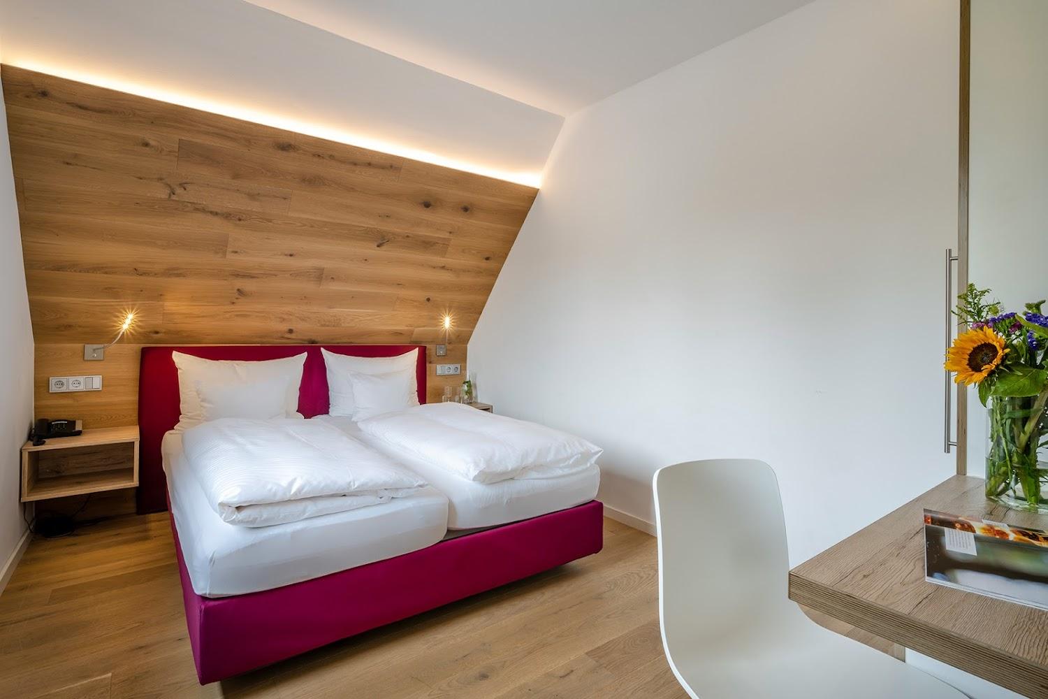Cover Image for Landhotel Weißes Roß