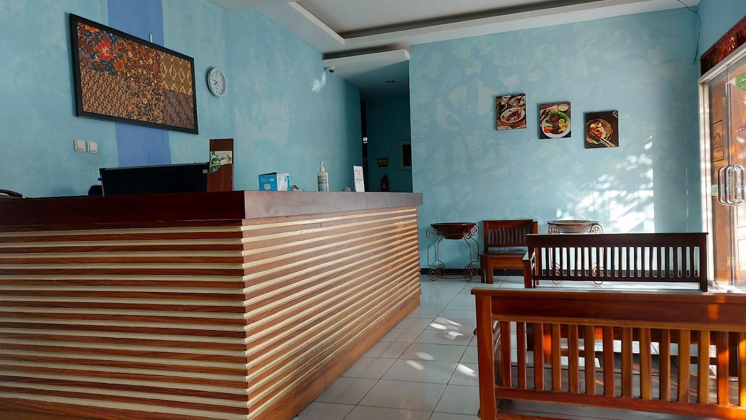 Cover Image for RedDoorz near Puro Mangkunegaran