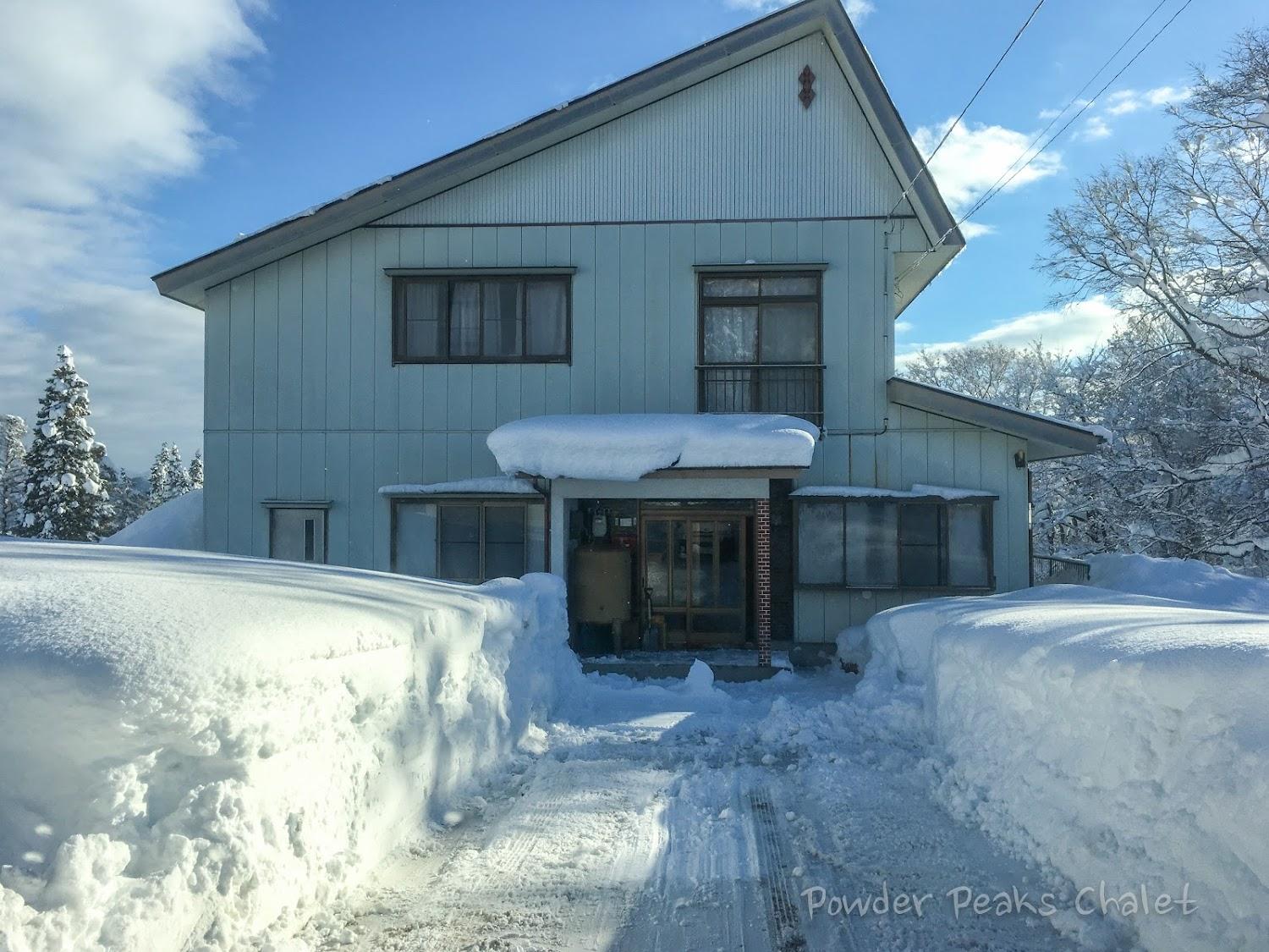 Cover Image for Powder Peaks Chalet, Myoko