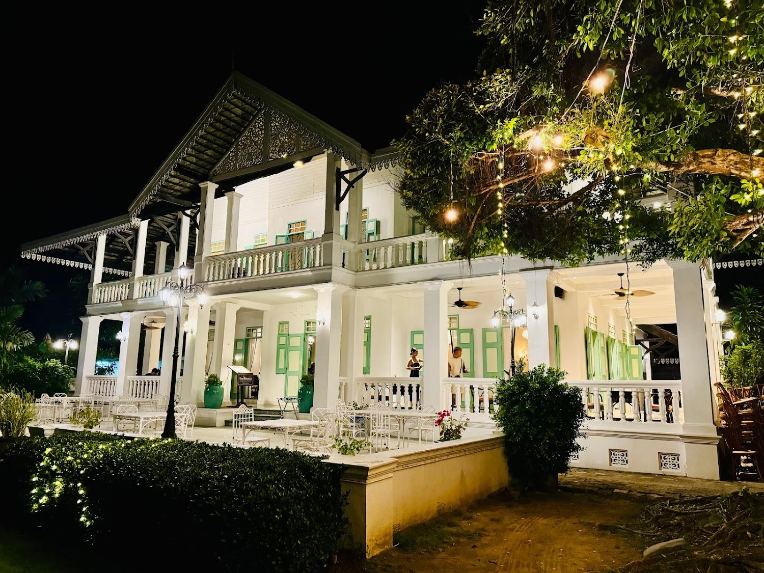 Cover Image for Cape Panwa Hotel