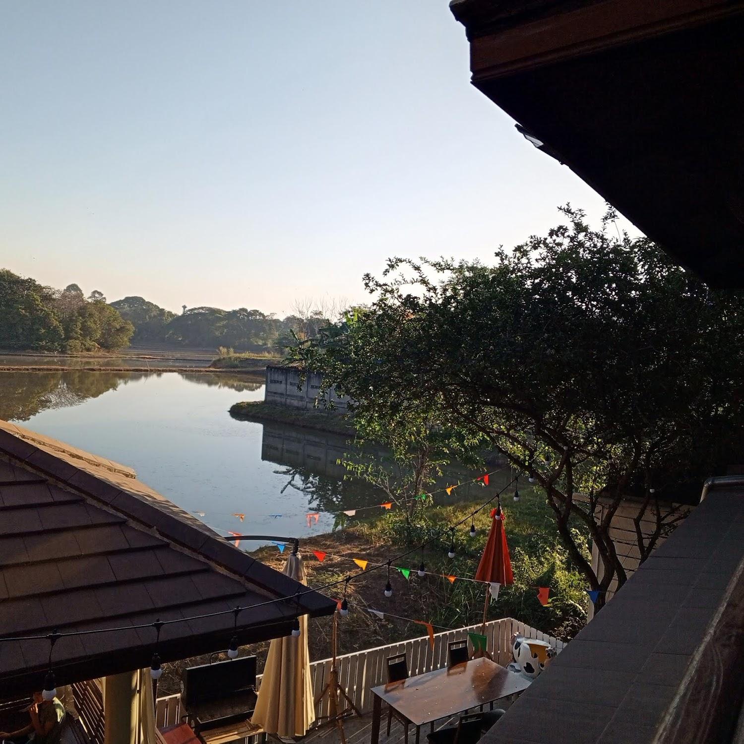 Cover Image for Ayutthaya Teak Home Hotel & Restaurant