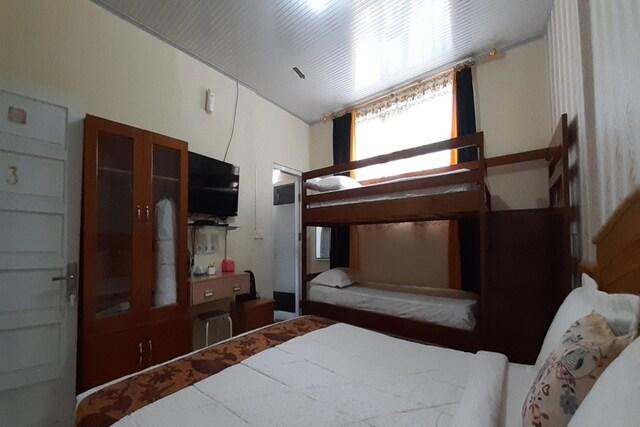 Cover Image for OYO 90506 Bunga Sonsang Homestay Syariah