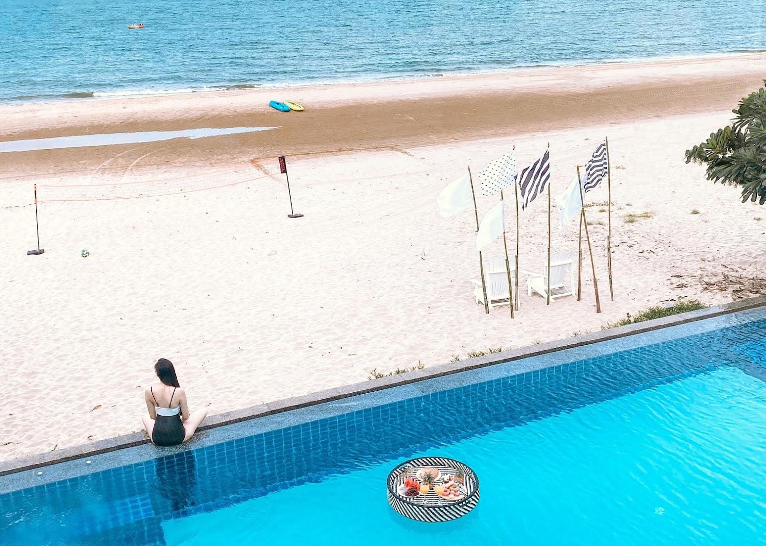 Cover Image for Angel by the sea resort