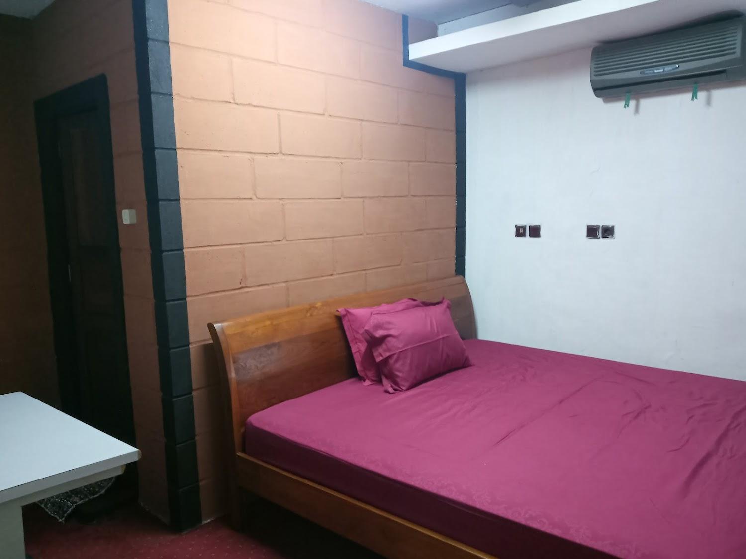 Cover Image for Rocky Guest House Syariah Mitra RedDoorz