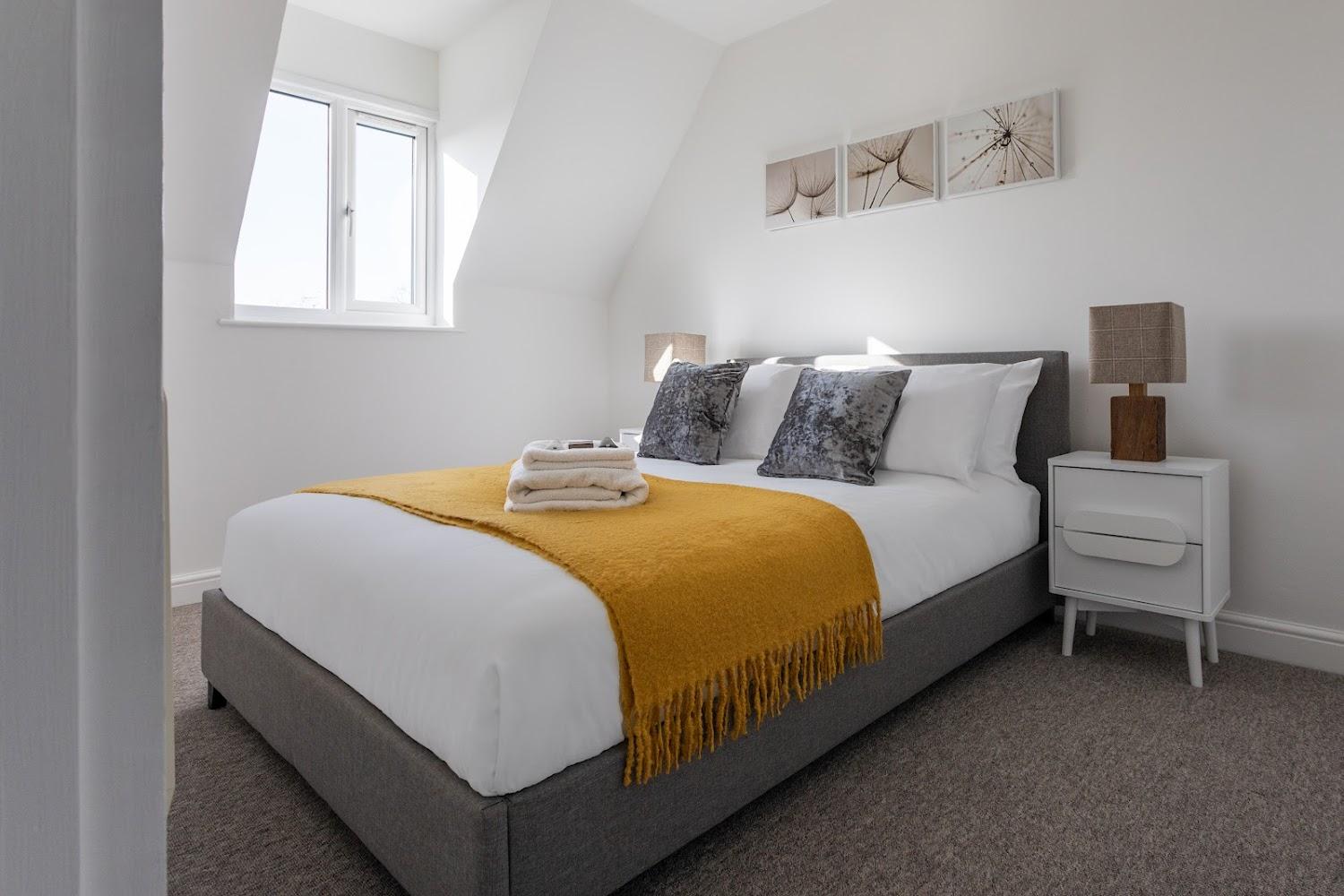 Cover Image for Castle Reach Apartment by Creative Stays