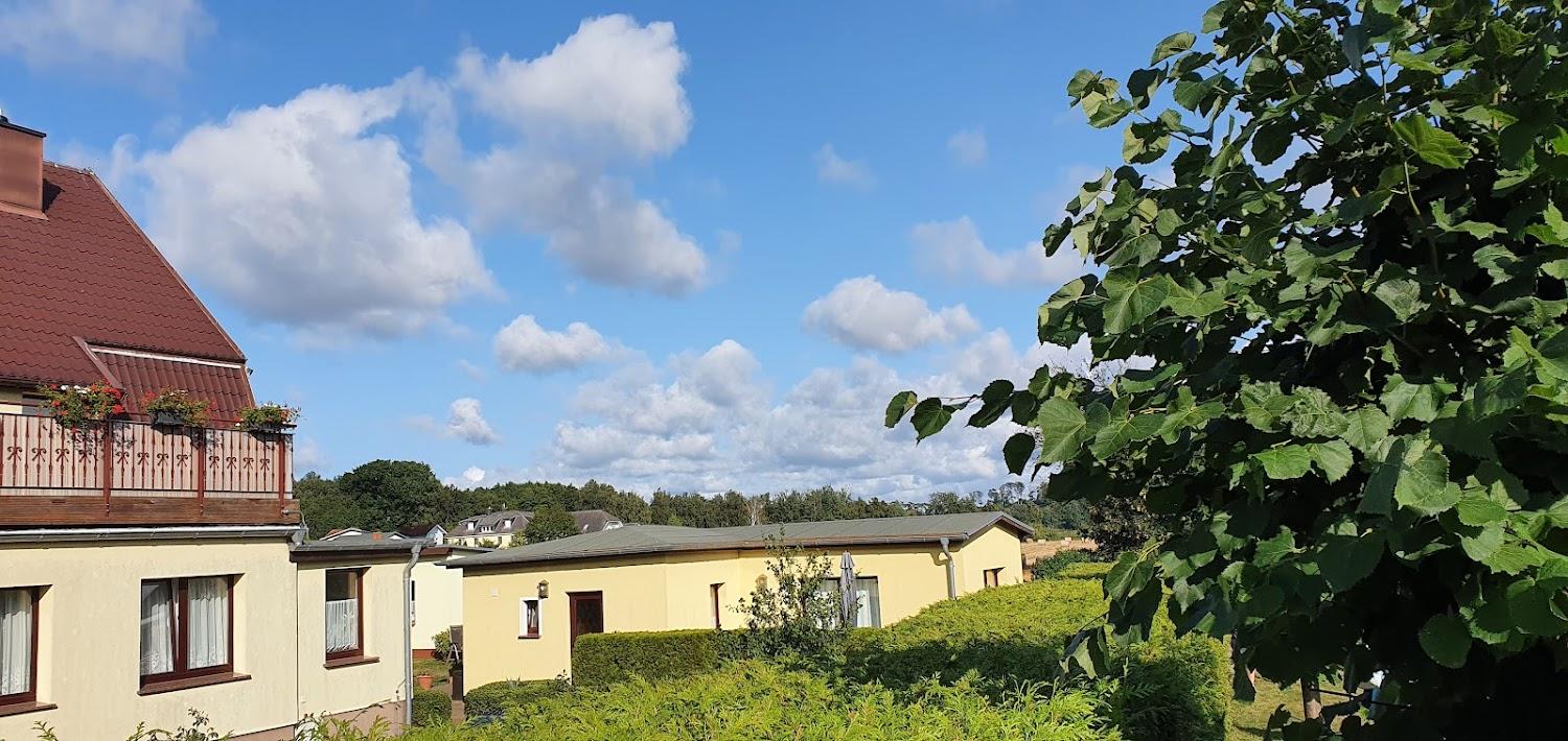 Cover Image for Ferienwohnungen und Gästehaus Antje