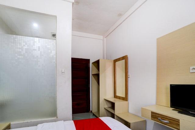 Cover Image for OYO 90263 Hotel Diva Golf