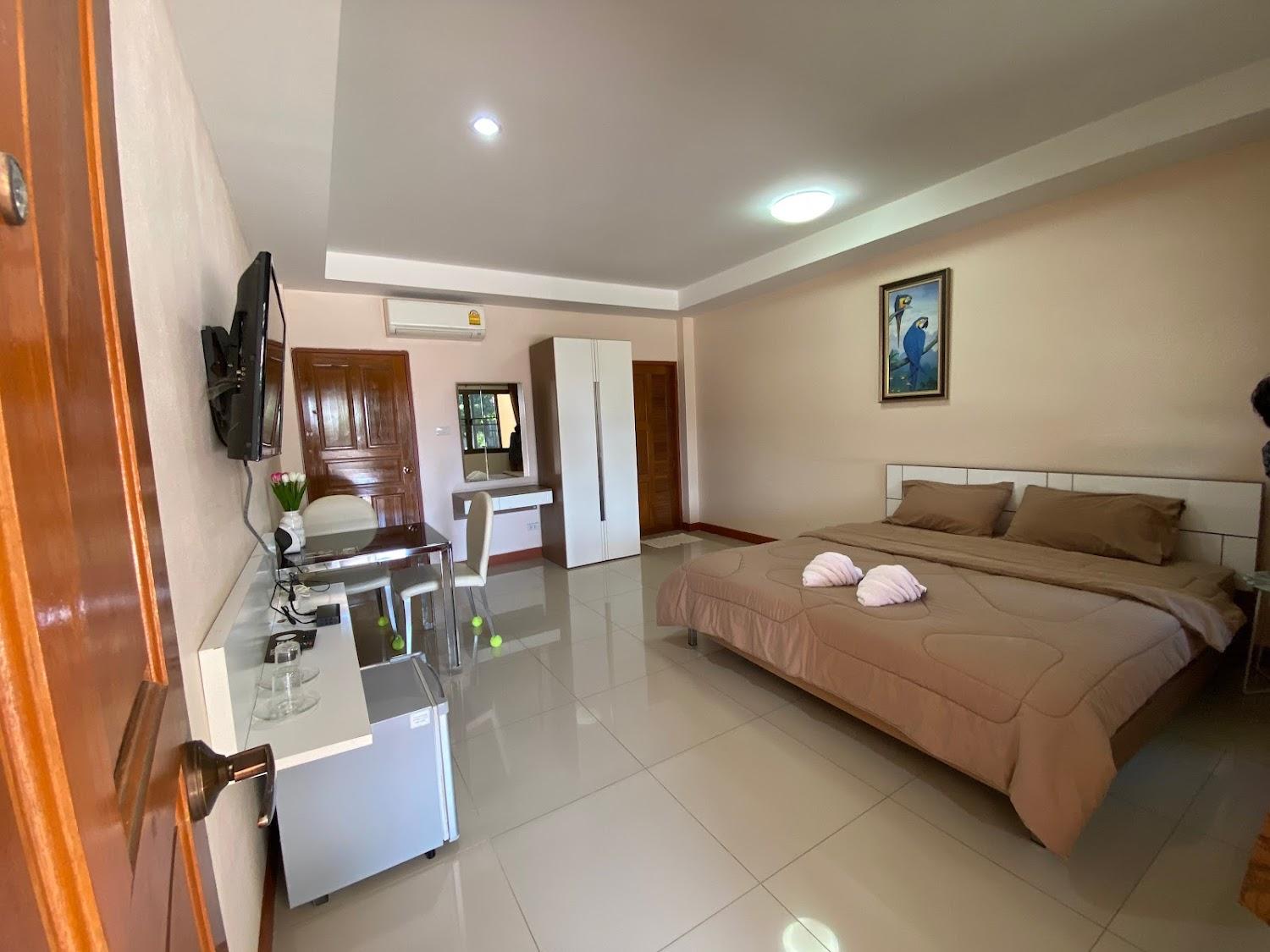 Cover Image for PK Hotel