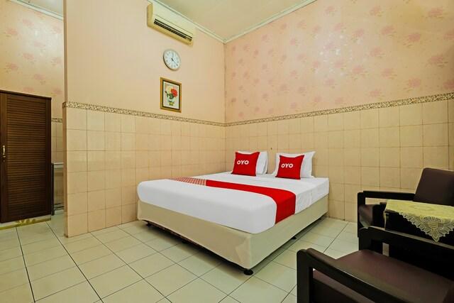 Cover Image for OYO 92454 Griya Raharja Guest House Syariah