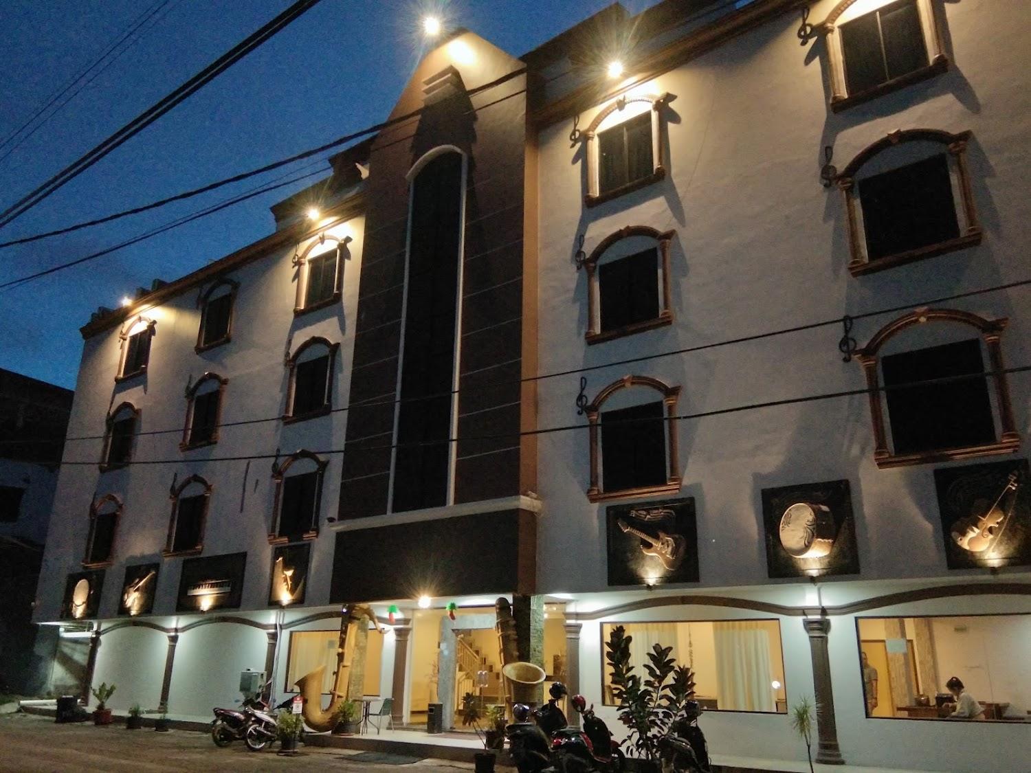 Cover Image for OYO 1021 The Music Hotel