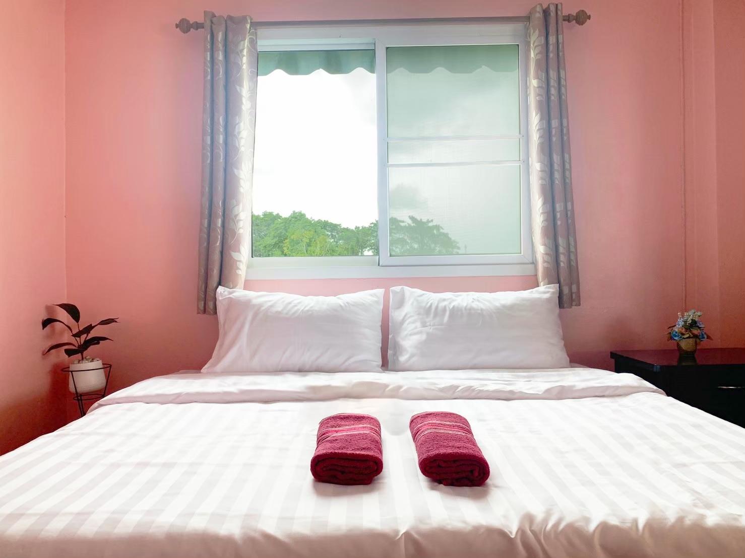Cover Image for Lake Home Homestay, Trat