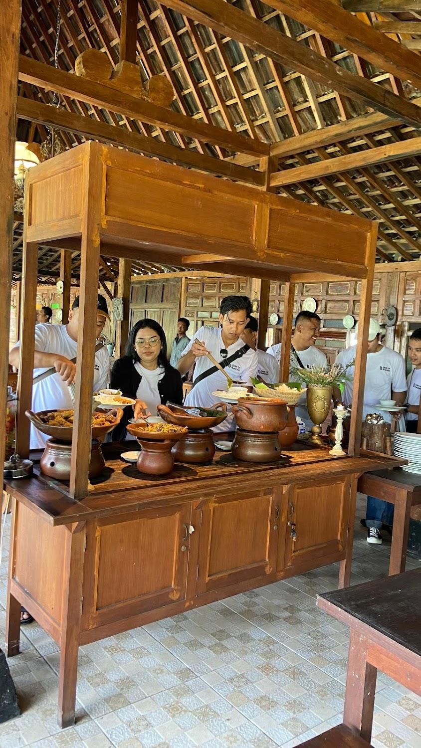 Cover Image for Hotel Resort and Restaurants Omah Kluwung