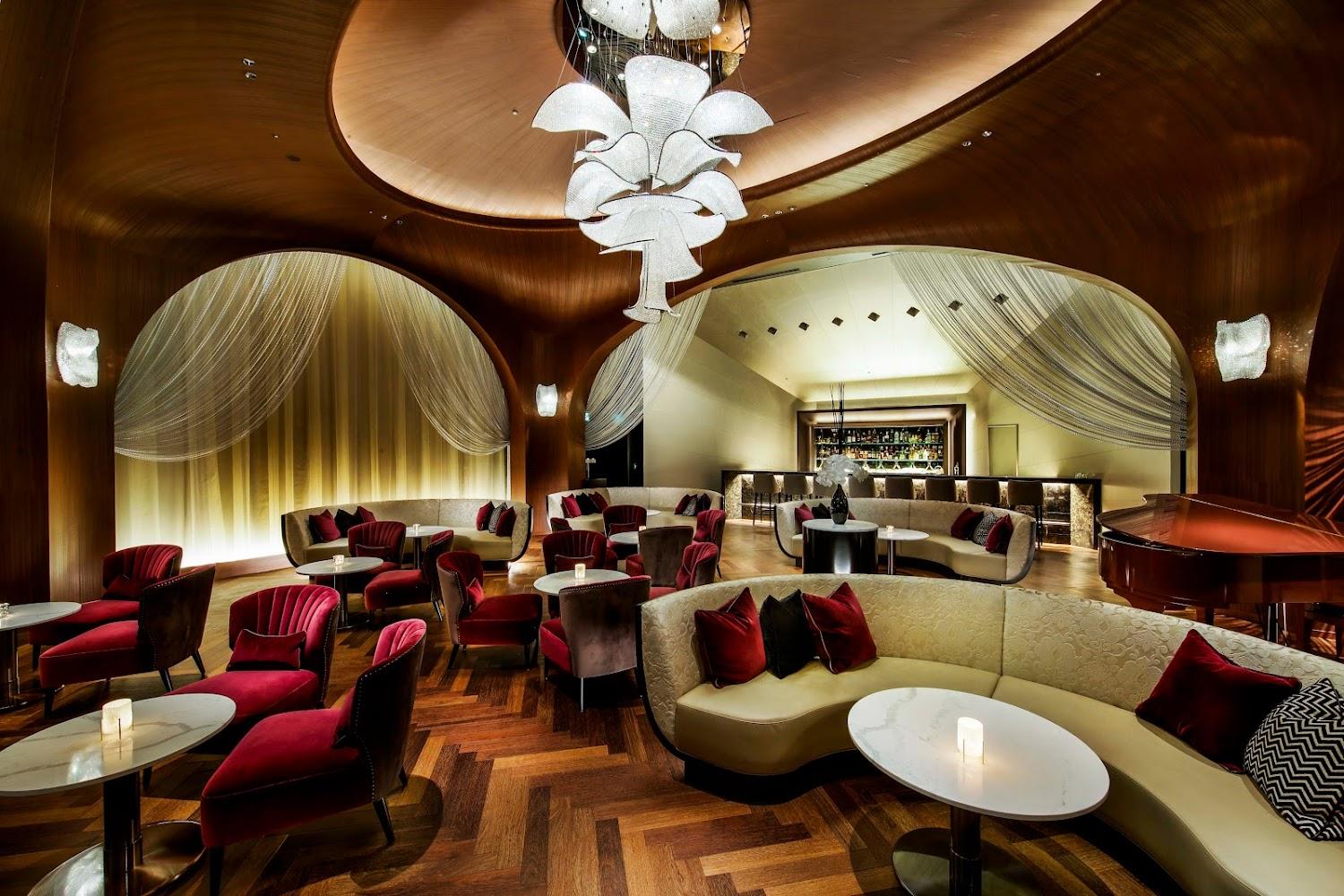 Cover Image for The Kahala Hotel & Resort Yokohama
