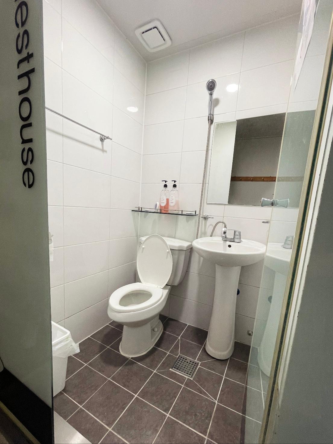 Cover Image for 24 Guesthouse Sinchon Avenue