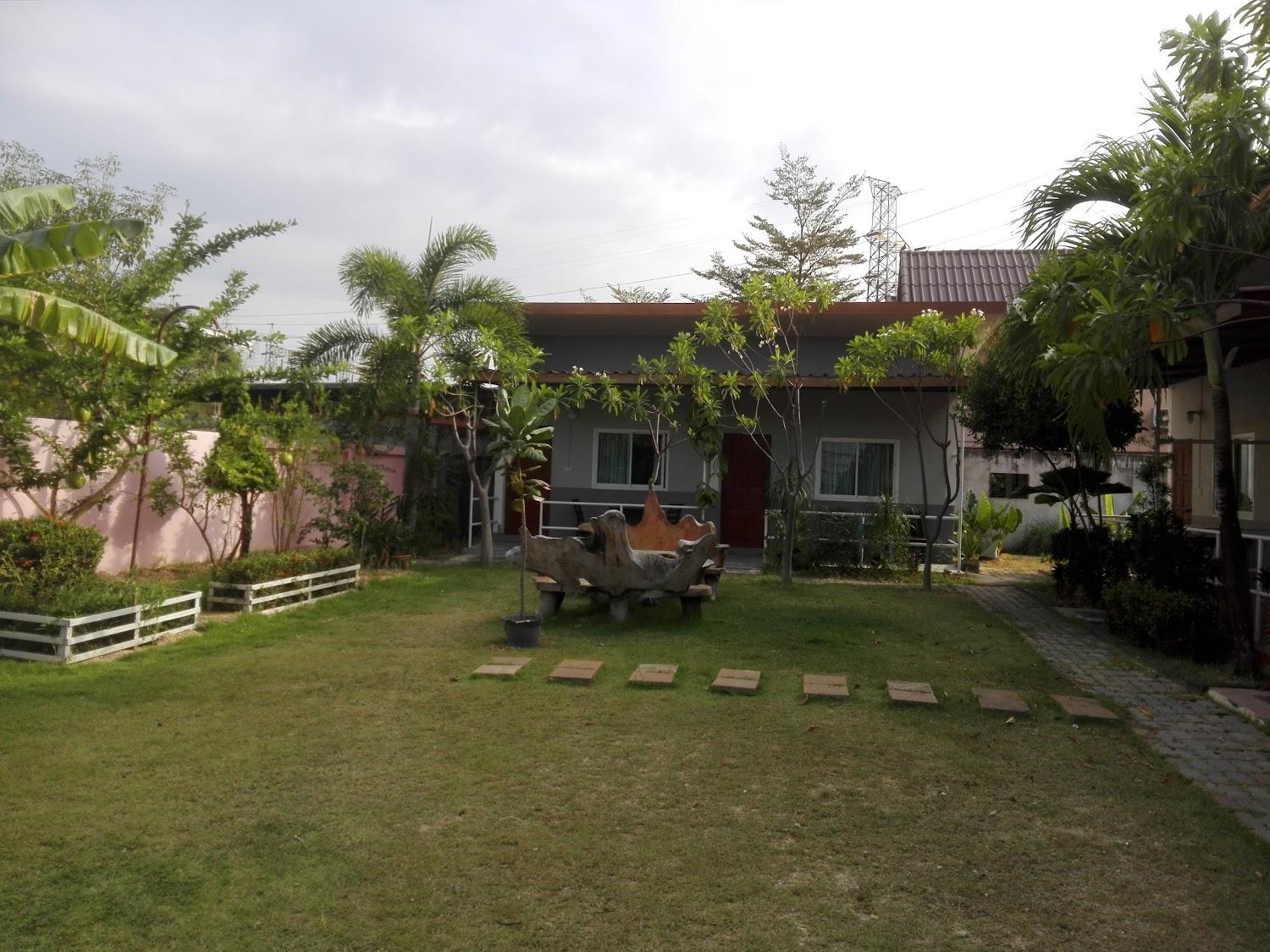 Cover Image for ร่มไทร รีสอร์ท Rom Sai Resort