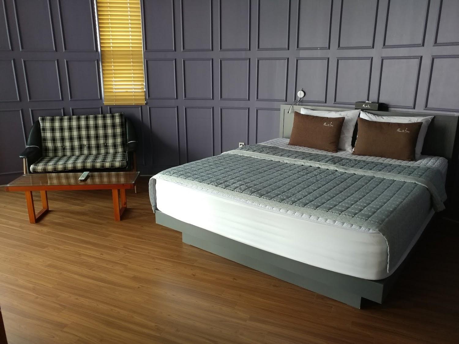 Cover Image for 샵앤플렛 펜션