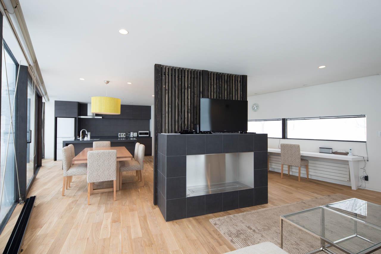 Cover Image for Escarpment House
