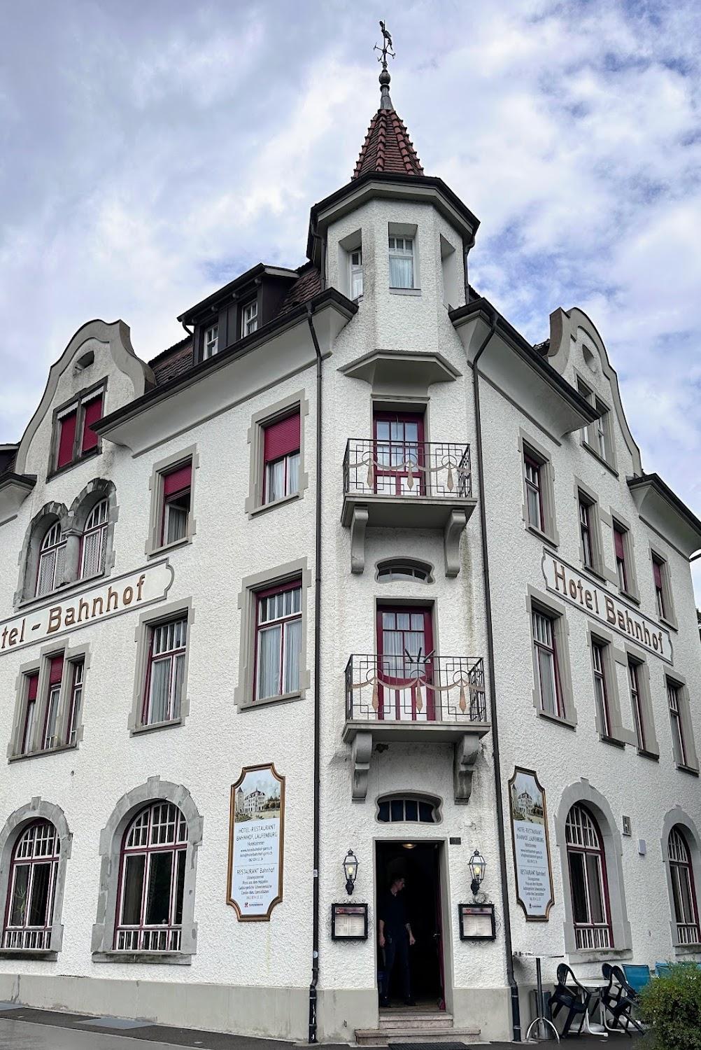 Cover Image for Bahnhof