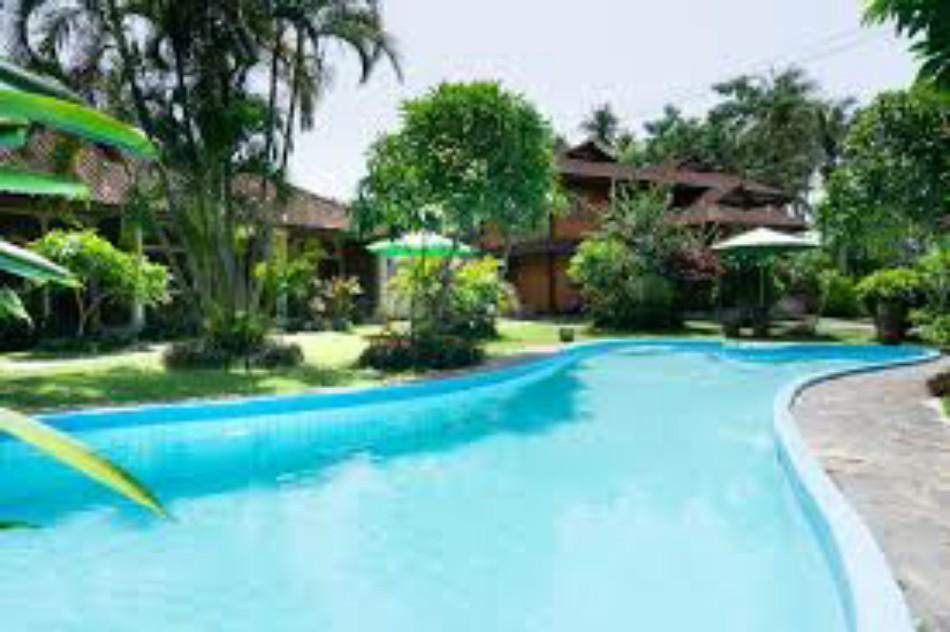 Cover Image for Hotel Besar Bulan Baru