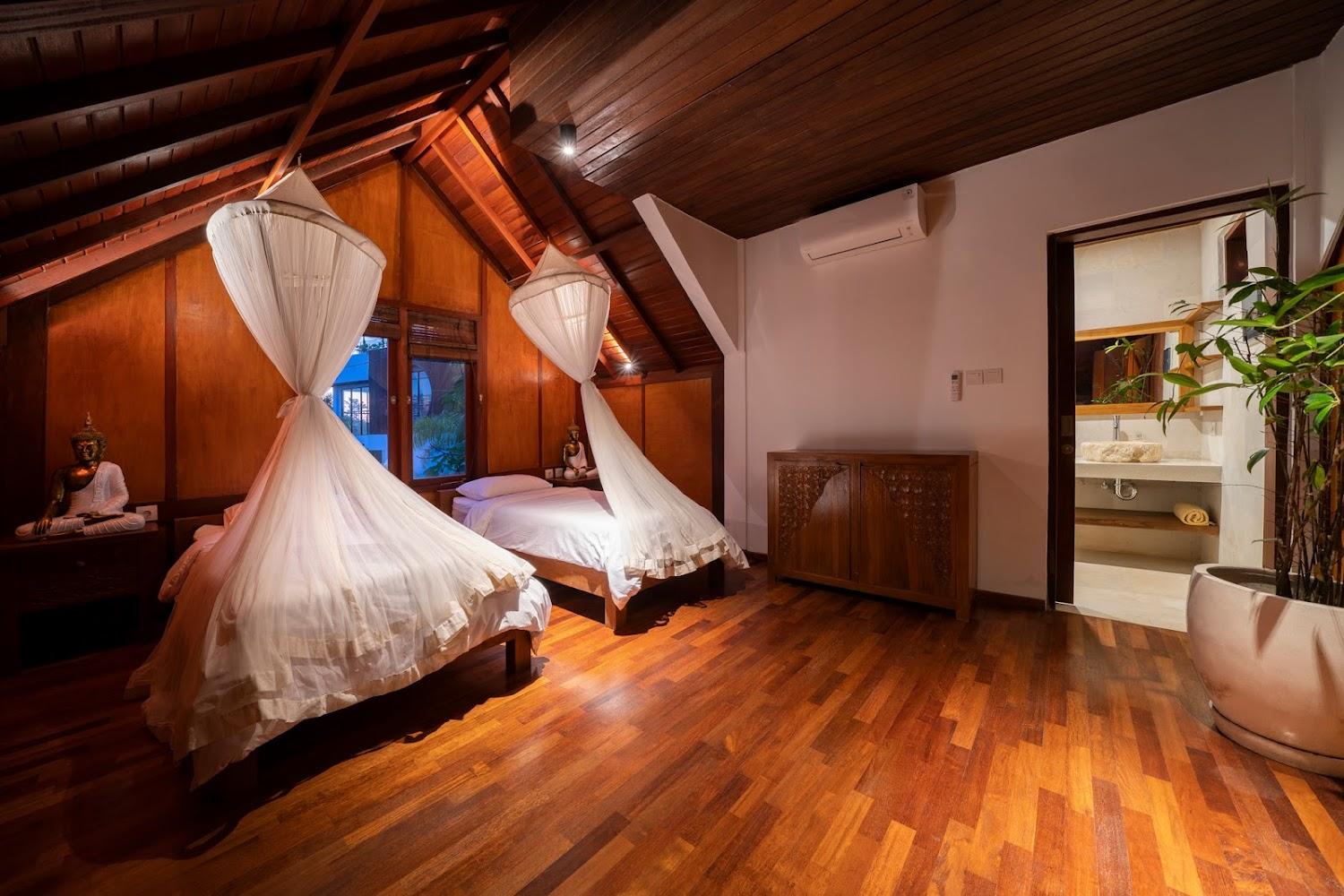 Cover Image for Dua Villas Bali