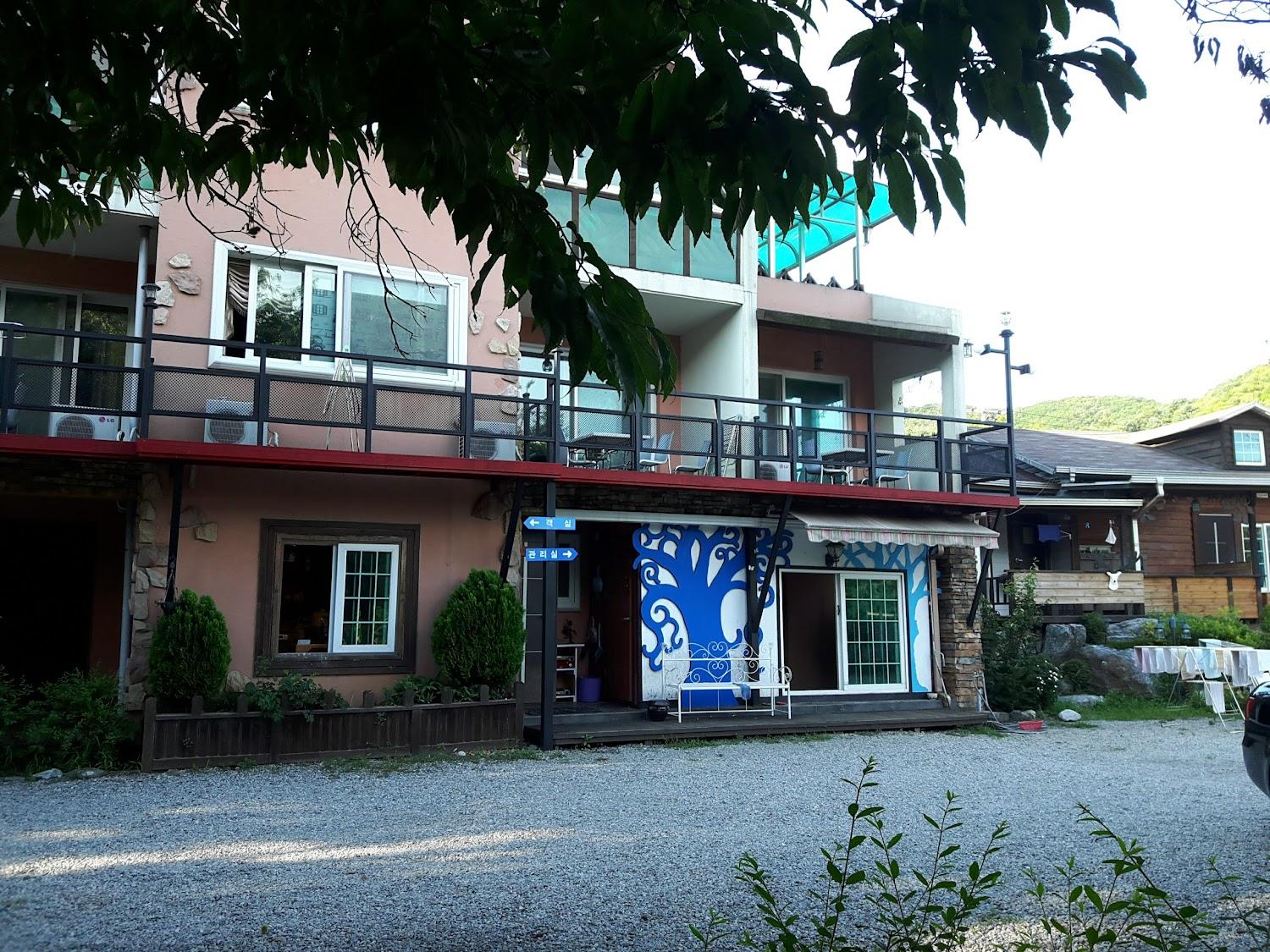 Cover Image for 나무의꿈펜션