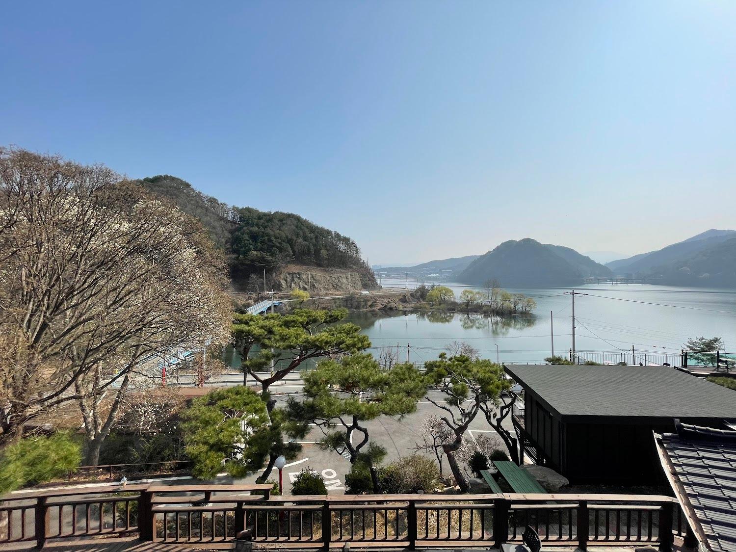 Cover Image for 삼악산펜션