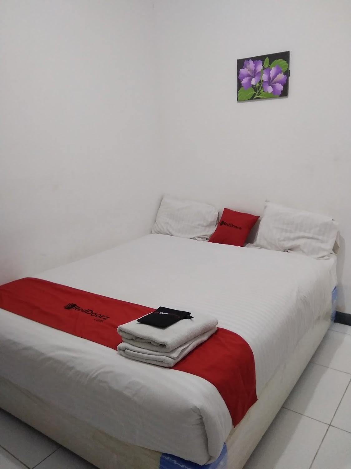 Cover Image for RedDoorz near Mall Ciputra 2