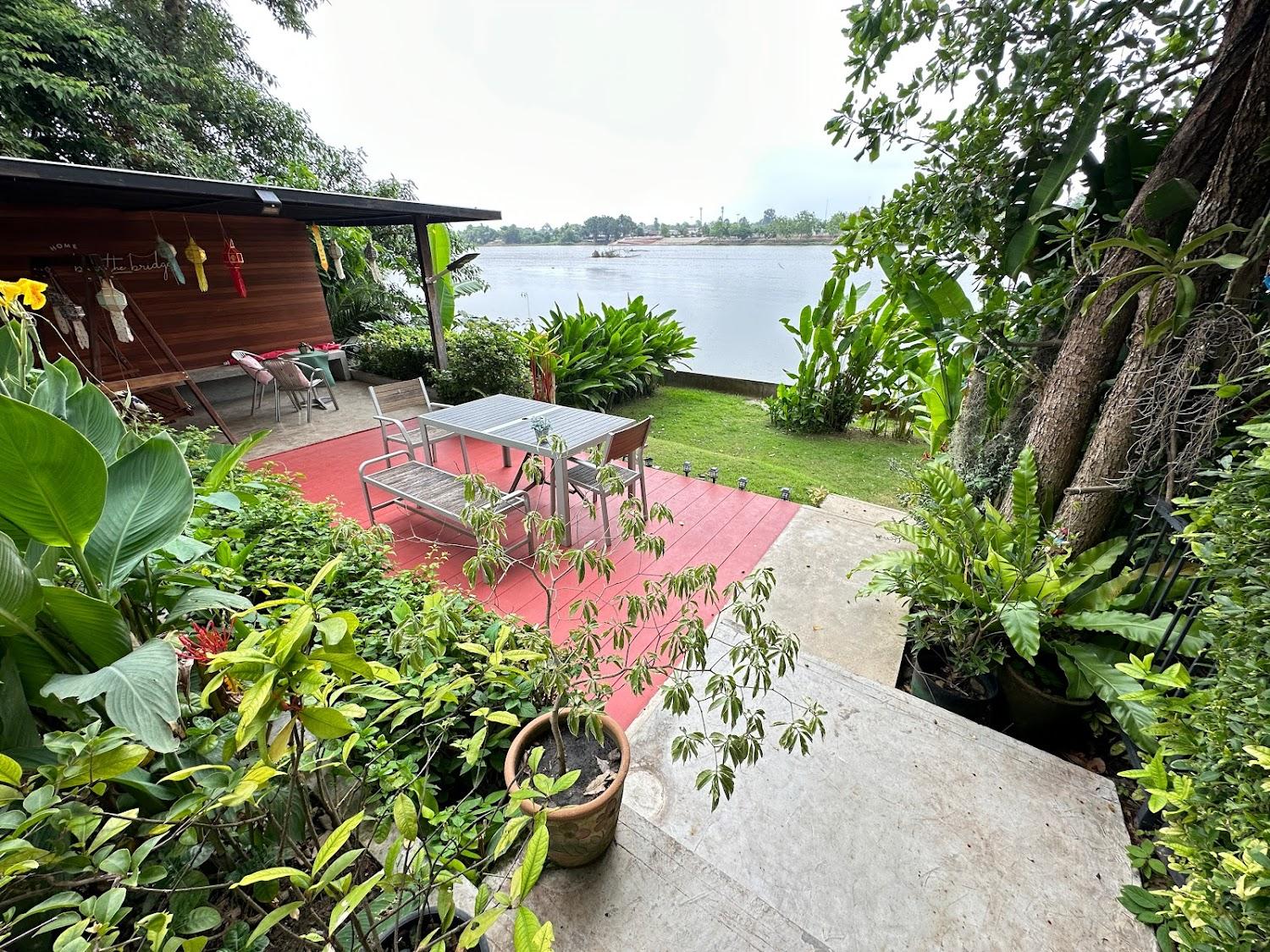 Cover Image for Home by the bridge