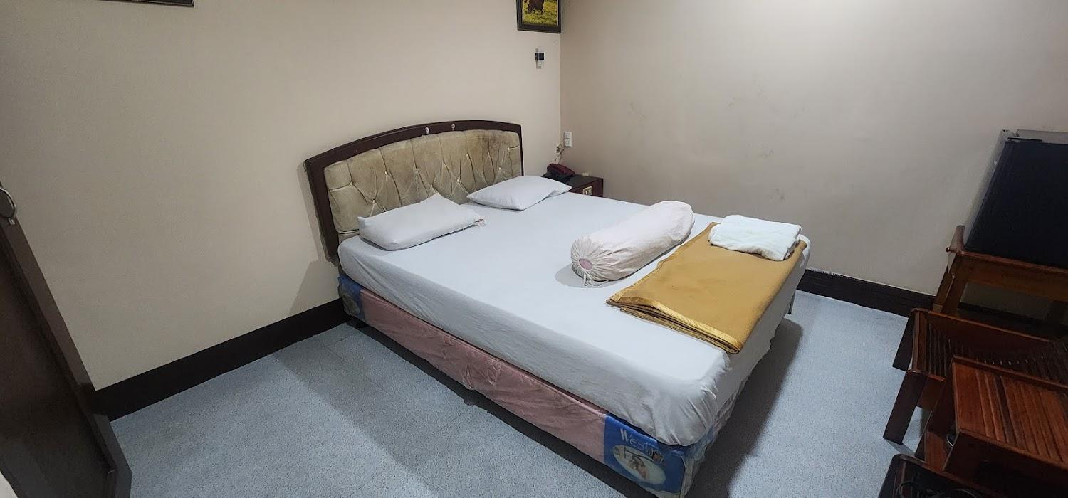 Cover Image for GRAND HOTEL PEMANGKAT