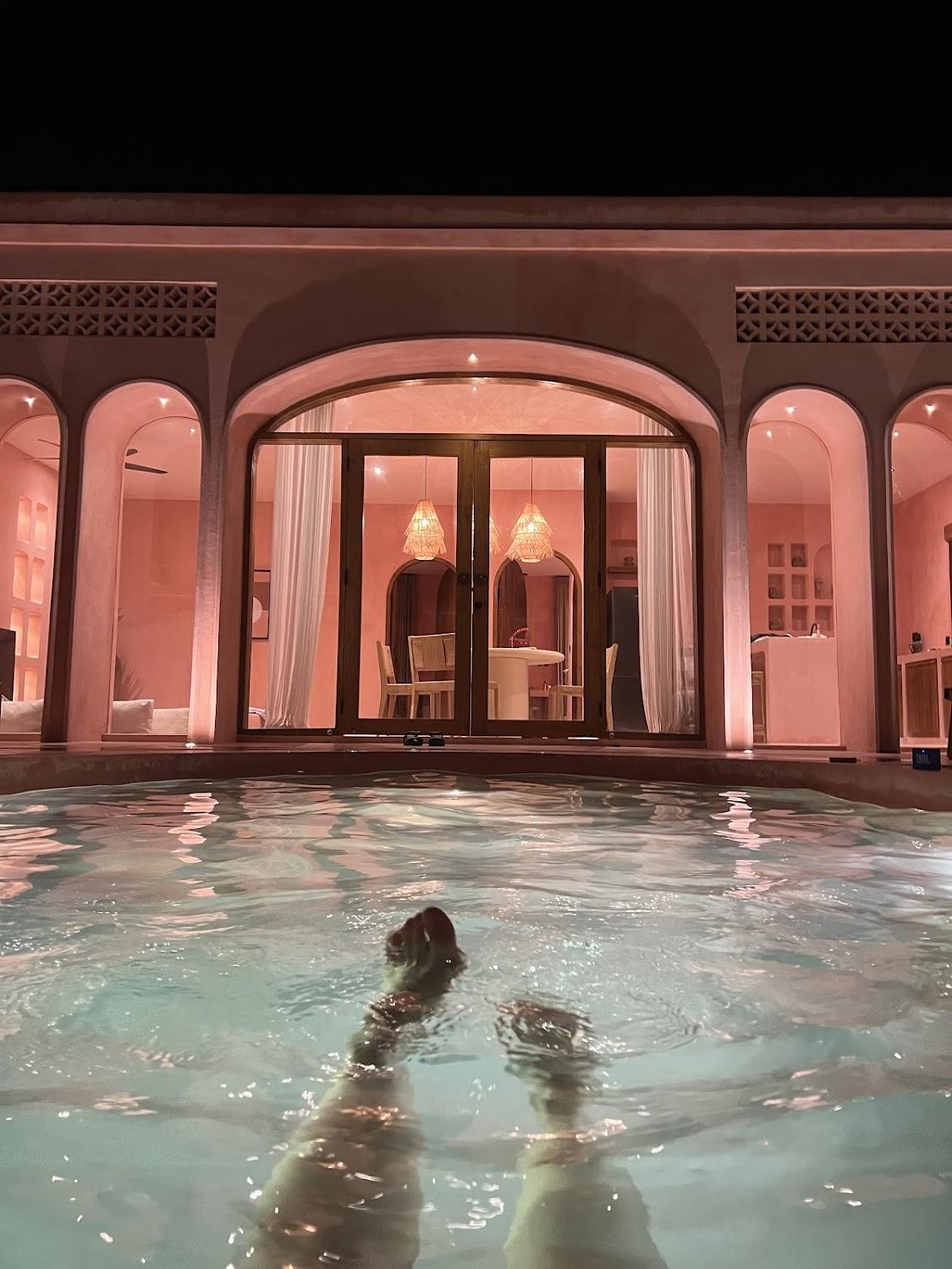Cover Image for Villa Ella June