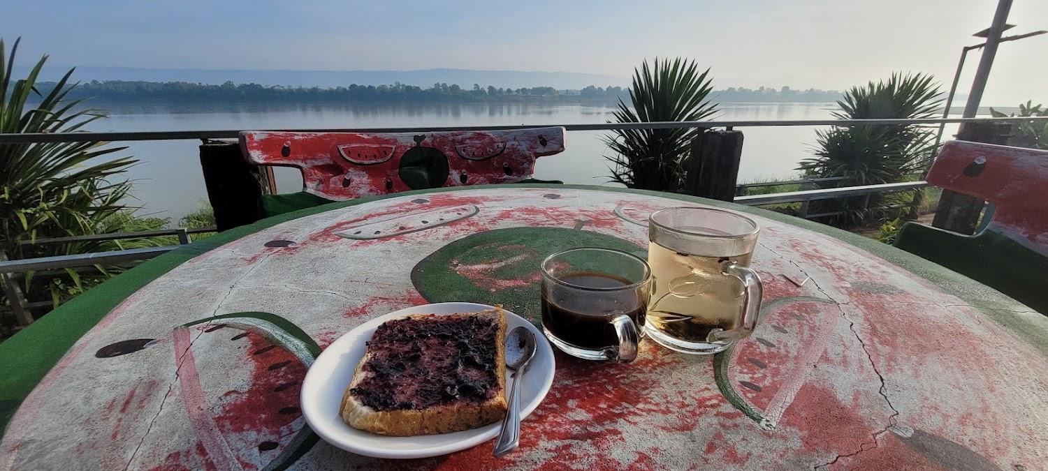Cover Image for The Balcony Hotel, Beside the Mekong River