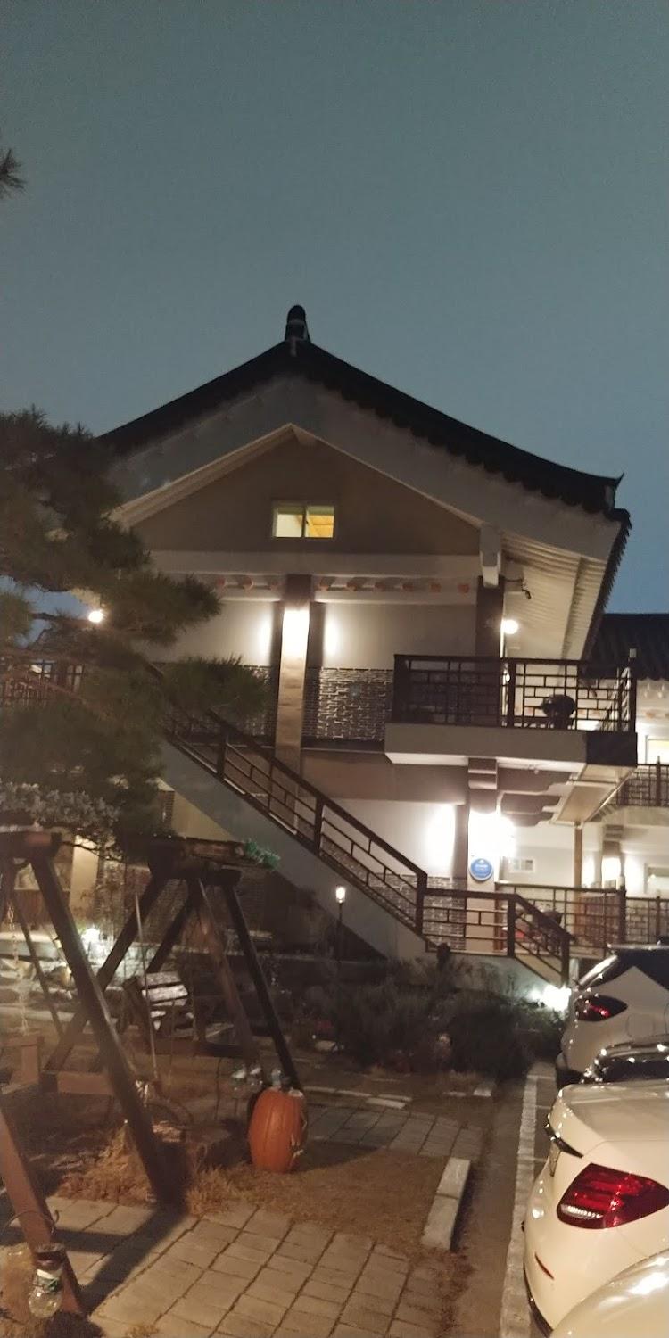 Cover Image for 별빛여정펜션
