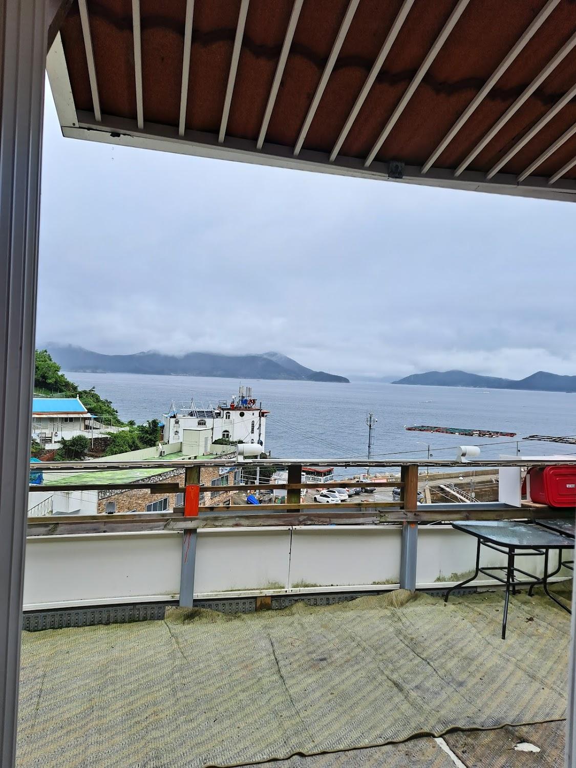 Cover Image for 통영루지여행펜션