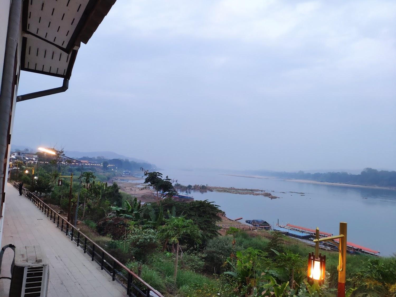 Cover Image for บ้านริมโขง