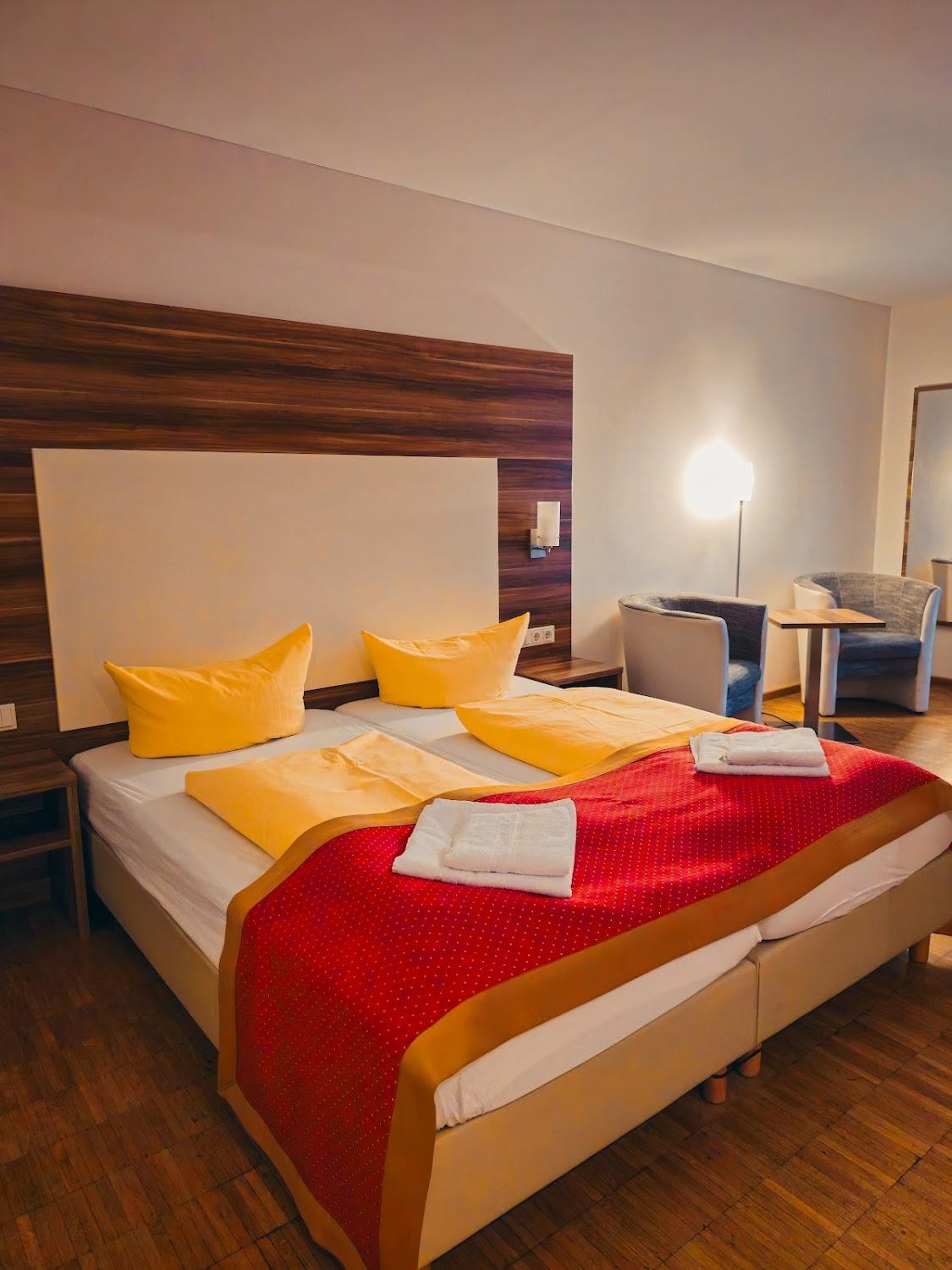 Cover Image for Schroeders Stadtwaldhotel