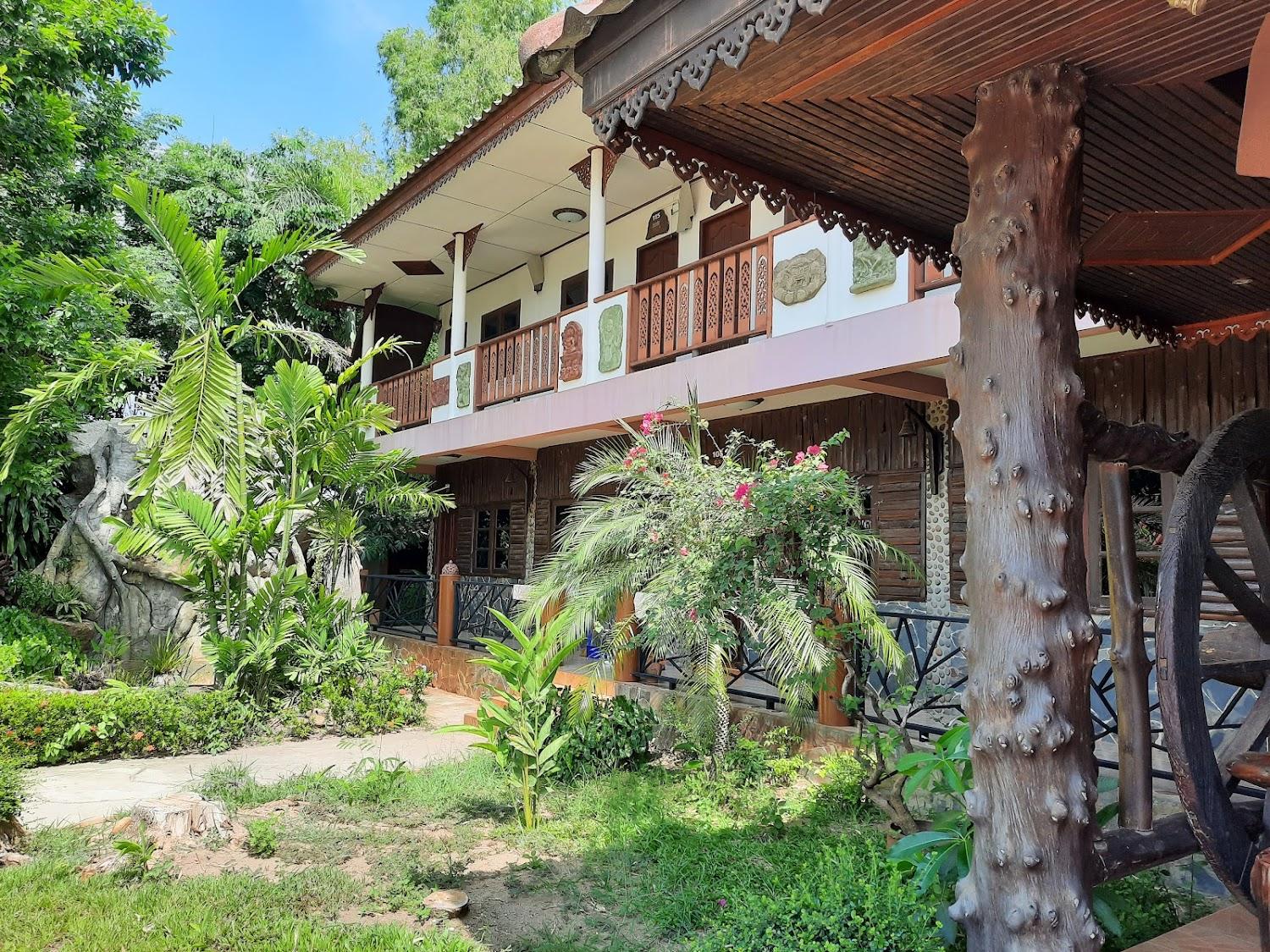 Cover Image for Country Resort