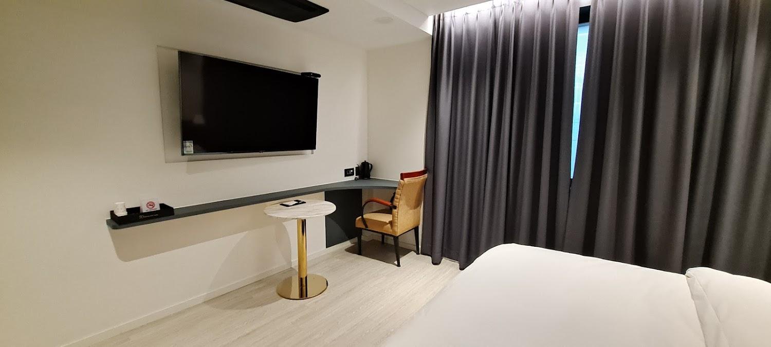 Cover Image for Hotel Stay Gumi