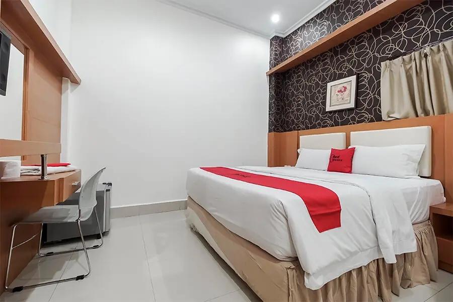 Cover Image for RedDoorz near Mall Panakkukang 3