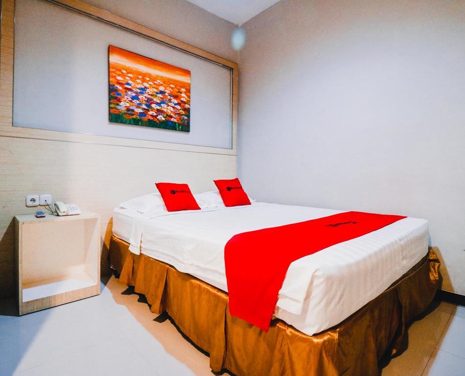 Cover Image for Hotel Dekat Bandara Sultan Hasanuddin