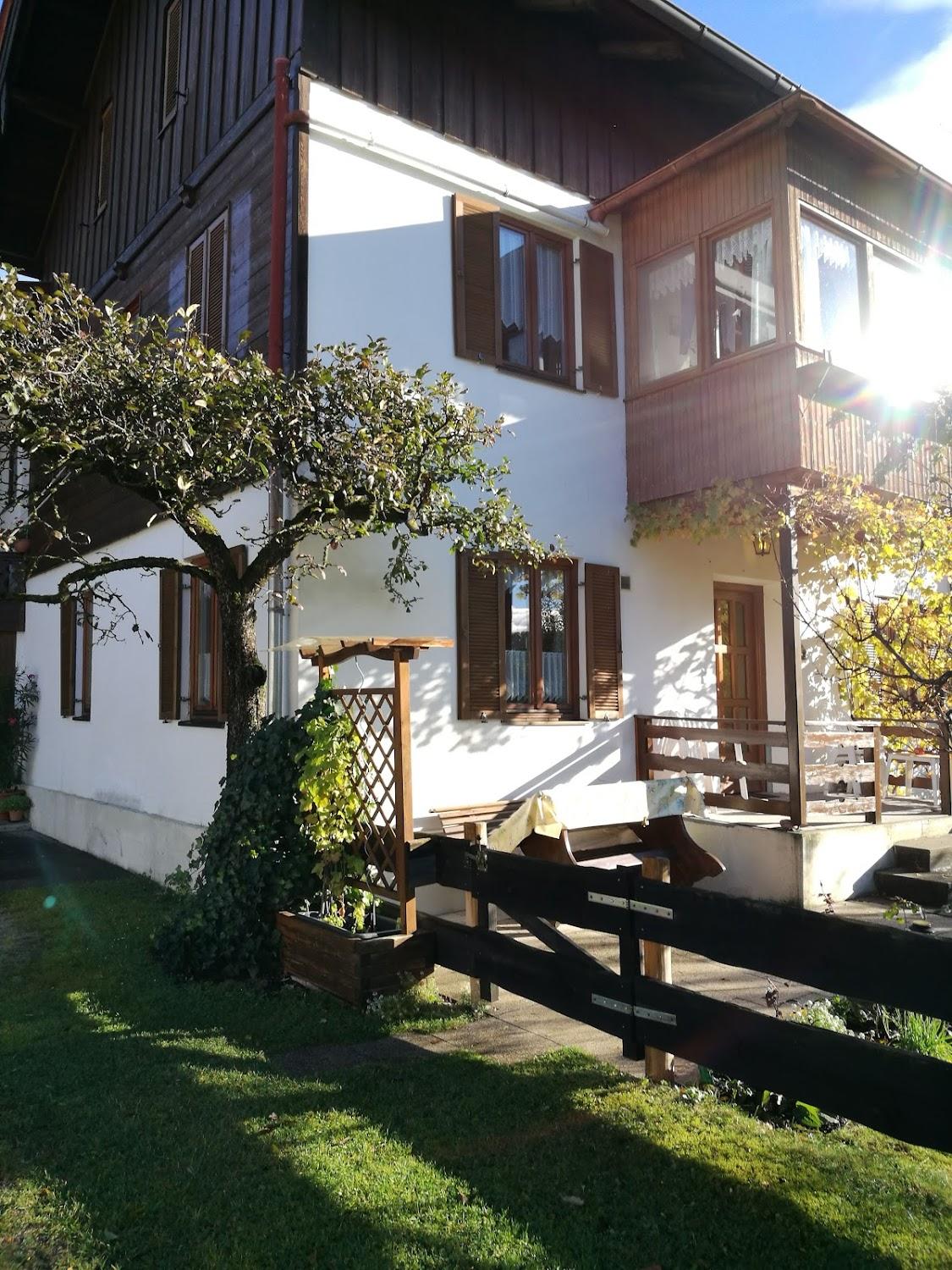 Cover Image for Haus Elisabeth