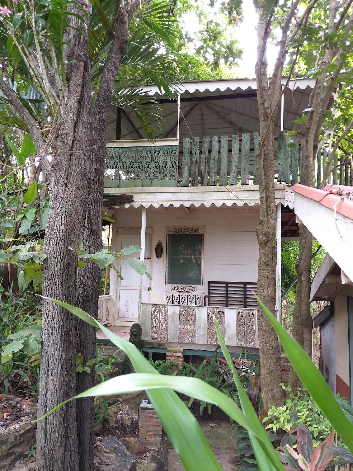 Cover Image for บ้าน​ม่อนภูเคียงดาว