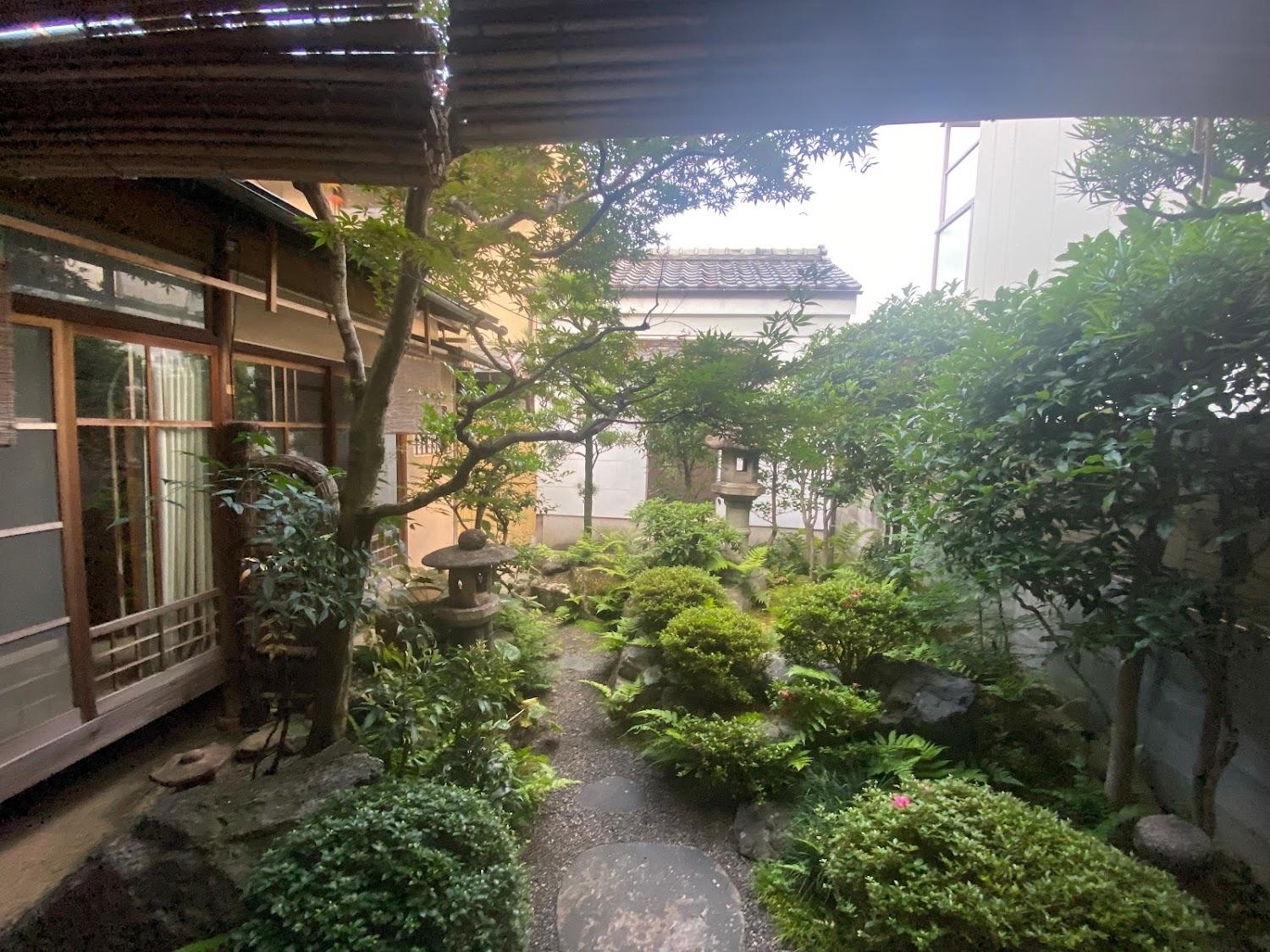 Cover Image for GUEST HOUSE OBIZA 疎影舎帯座