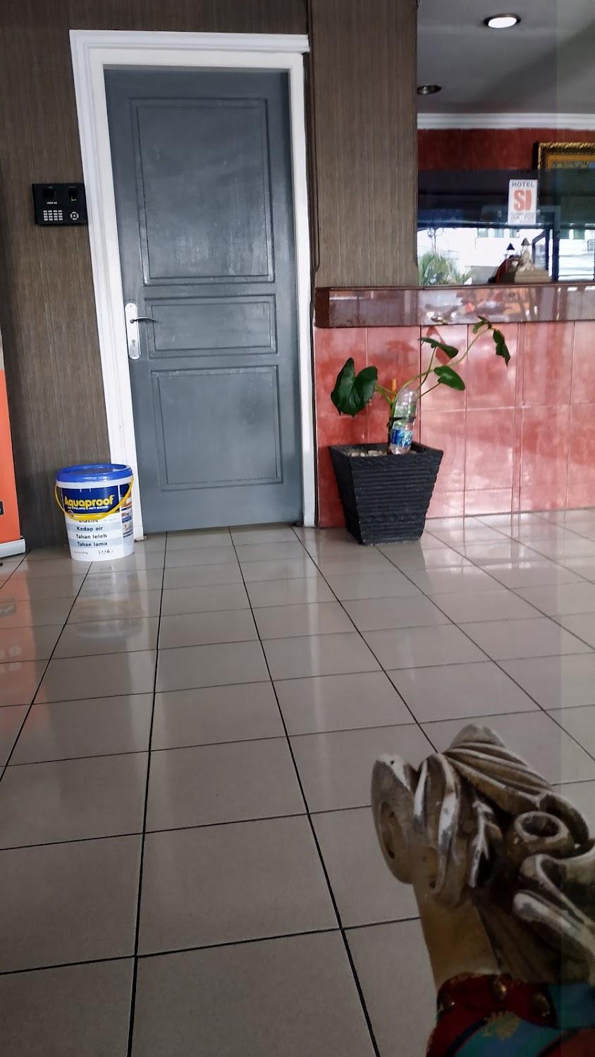 Cover Image for RedDoorz Plus near Senen